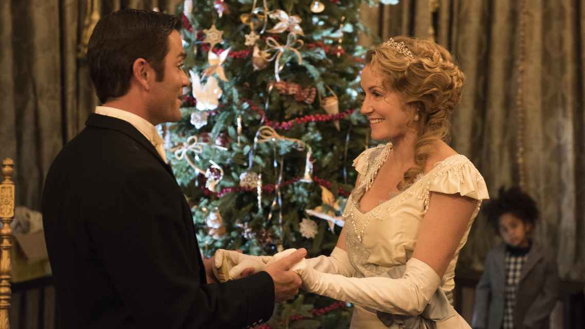 Murdoch Mysteries Once Upon A Murdoch Christmas Film Mojtv Net